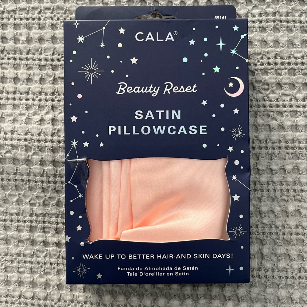 Satin pillowcase NWT blush pink